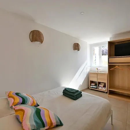 Glykys - Clim & Cour Privative Appartement *